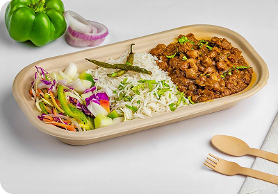 Introducing our cornstarch-based  packaging – the perfect blend of  eco-friendliness and practicality.