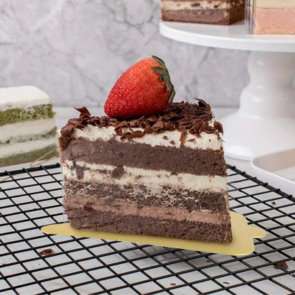 Cake Pastry Board – Triangle Gold (4.5 x 3)