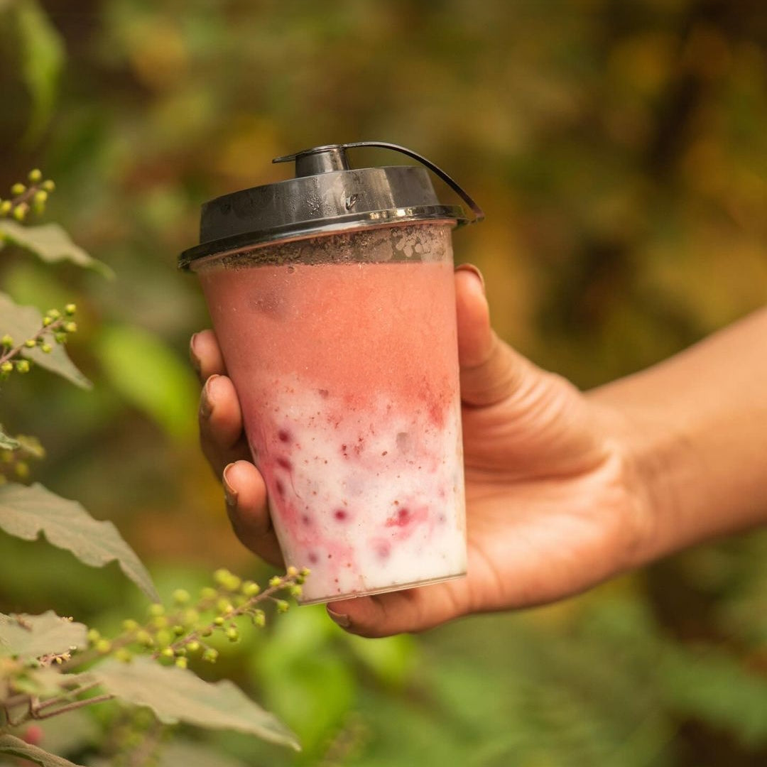 300 ml Paknserve Sipper Container with Black Lid (85D)