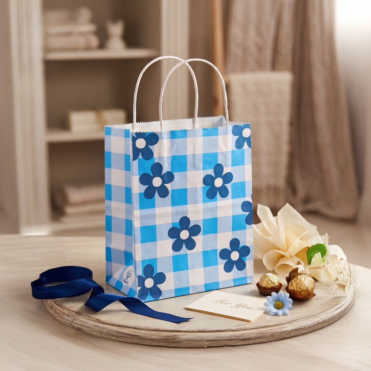 6x4x8 Gift Carry Bag (Blue Daisy flower Print)