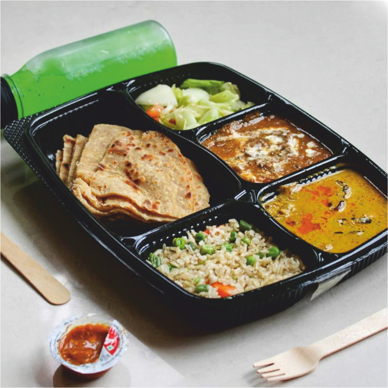 R-04 5 CP PP Meal Tray Big with Lid
