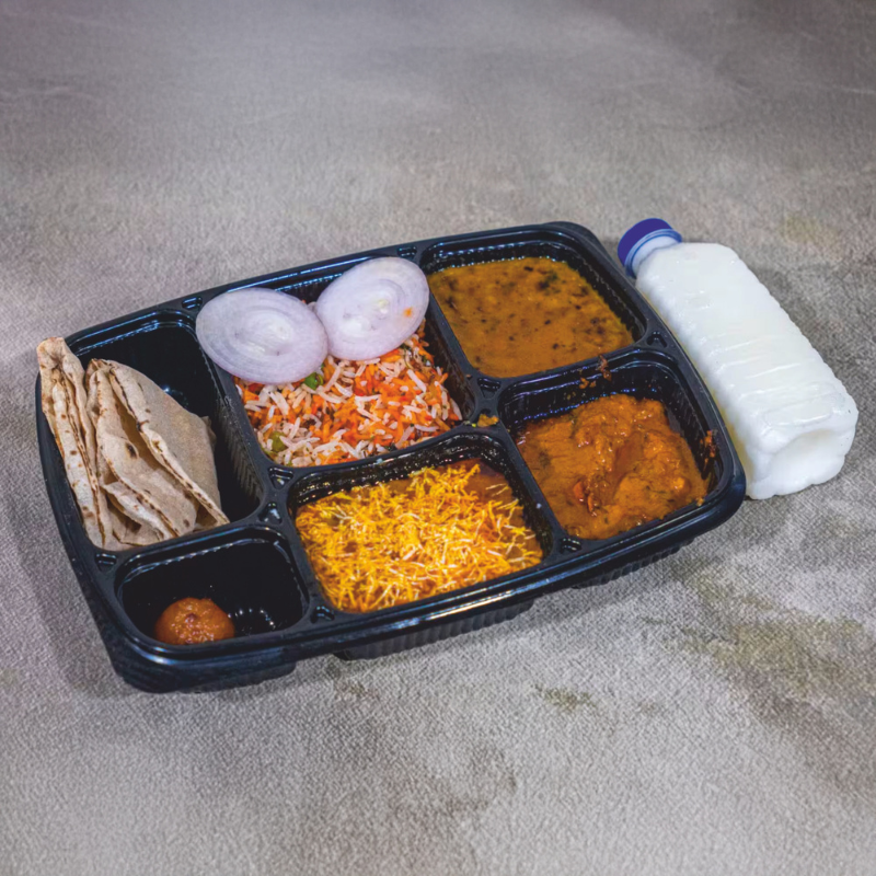 6 CP PP Meal Tray with Lid